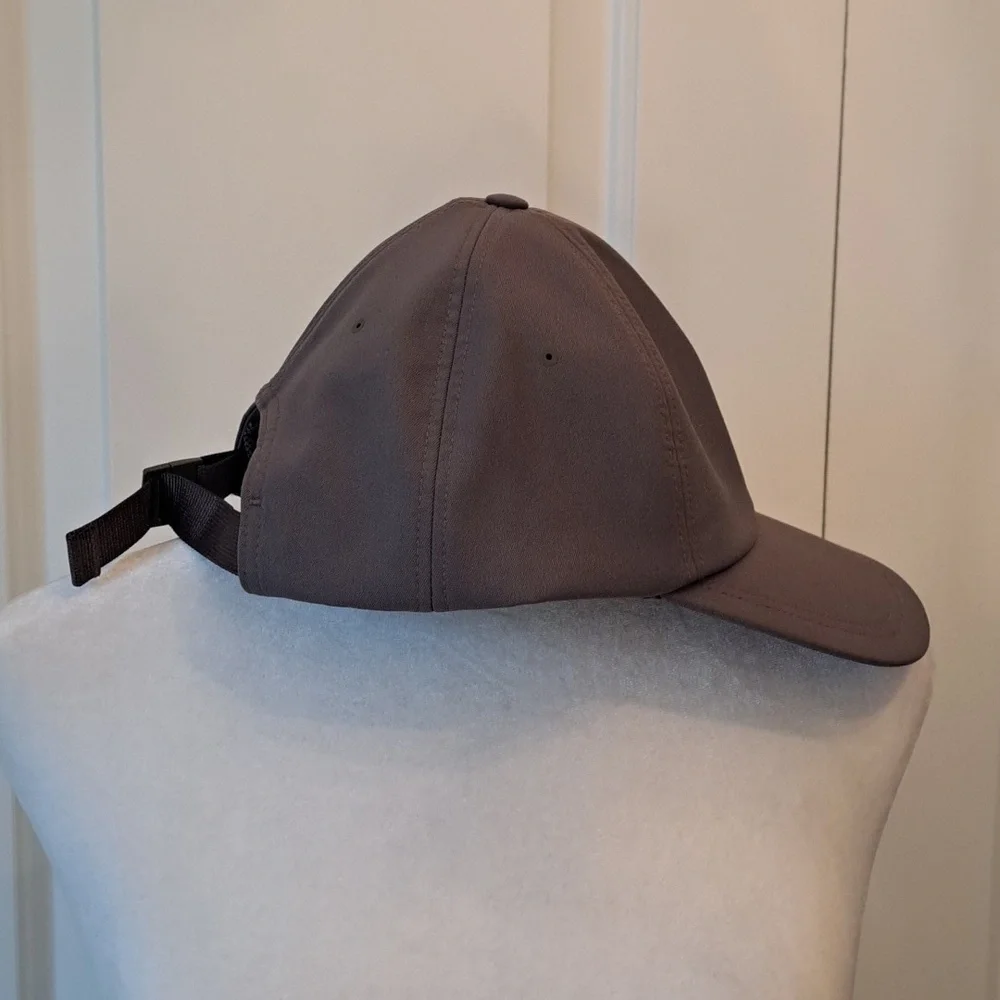 NWOT Lululemon Mens Fit And Free Olive Green Athletic/Athleisure Baseball Hat OS